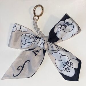 Boutique Floral Bow Bag charm Keychain New